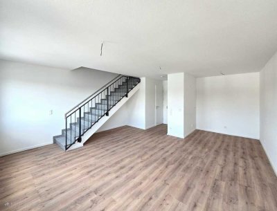 Exklusive 4 Zimmer Maisonette Wohnung - zentrale Lage, Dachterrasse - ab 01.11.2025