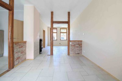 Großes Grundstück mit Zweifamilienhaus – ideal für Familien & Mehrgenerationen