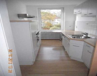 Schöne, gepflegte  3-Zimmer-Wohnung mit großem Balkon in Hannover