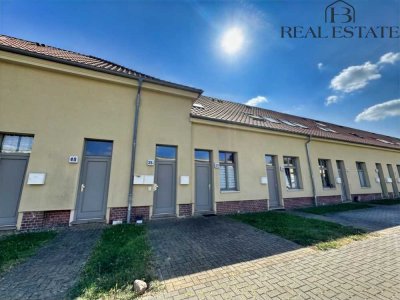 Helle Dachgeschoß-Wohnung mit Terrasse in Stadtfeld