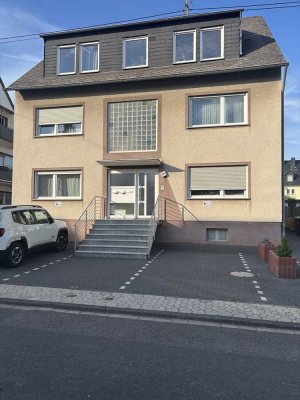 Schöne 4-ZKB-Dachgeschosswohnung mit Balkon in St. Sebastian