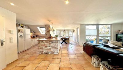 Penthouse-Maissonette in der beliebten Kölner Südstadt