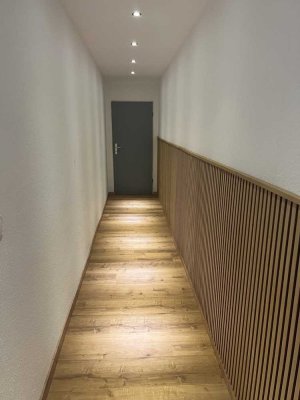 Erstbezug nach Sanierung: ansprechende 4 Zimmer-Wohnung mit luxuriöser Innenausstattung