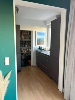 Helle, ruhige 2-Zimmer-Wohnung mit 70 m2
