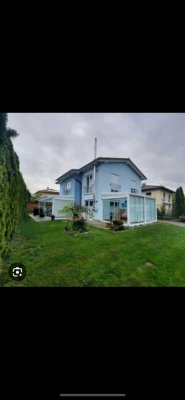 Familienfreundliches Einfamilienhaus mit Garten & 2 Wintergärten in Heidenheim-Fürsamen zu vermieten