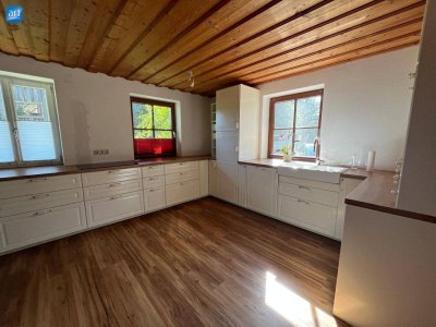 Erfolgreich VERKAUFT - Wohnhaus mit Nebengebäude in Hohenzell!