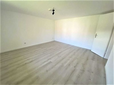 SCHÖNE EIGENTUMSWOHNUNG MIT GROßER DACHTERRASSE IM BELIEBTEN ORT TITISEE-NEUSTADT