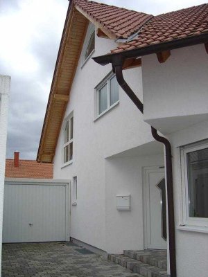 Altrip: modernes, ruhiges EFH, Bj. 2002, außergewöhnliche Architektur, Bestlage (von Privat)