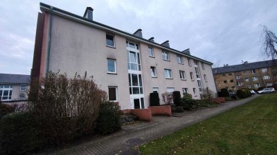 Vermietete und sehr gepflegte 3-Zimmer-Wohnung mit Balkon in Ortsrandlage von Uetersen