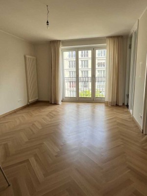 Moderne 2-Zimmer-Wohnung mit hochwertiger Ausstattung und Wintergarten