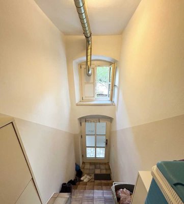 3-Zimmer-Hochparterre-Wohnung mit kleinem Garten in der Innenstadt!