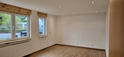 Helle 2-Zimmer-Erdgeschosswohnung mit Terrasse und Gartennutzung- kernsaniert 2025 & bezugsfertig