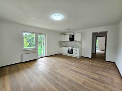 Erstbezug: Saniert 2-Zimmer-Wohnung mit Balkon in ruhiger Lage
