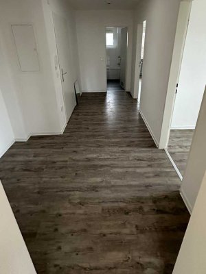 Ob alleine oder zu zweit: Helle 2-Zimmer-Wohnung mit Balkon