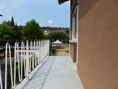 Vollständig renovierte 3-Zimmer-Wohnung mit Balkon in Hofheim-Diedenbergen