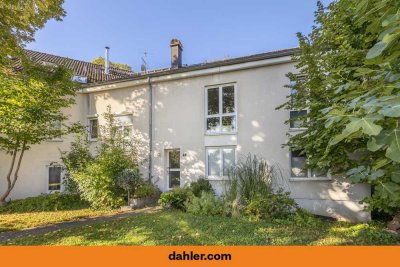 Helle Dachgeschosswohnung mit großzügiger Terrasse