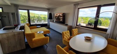 Traumhafter Weitblick - voll möbliertes Penthouse, Klima, Dachterrasse in Bad Salzuflen, Zentrum