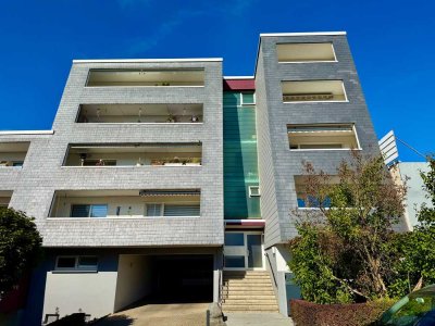 HELLE ETW MIT LOGGIA UND TG-STELLPLATZ IN RUHIGER LAGE !!!