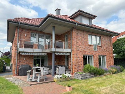 Willkommen in Ihrem neuen Traumhaus:
Erstklassiges Anwesen mit schönem Garten in Werl-Büderic