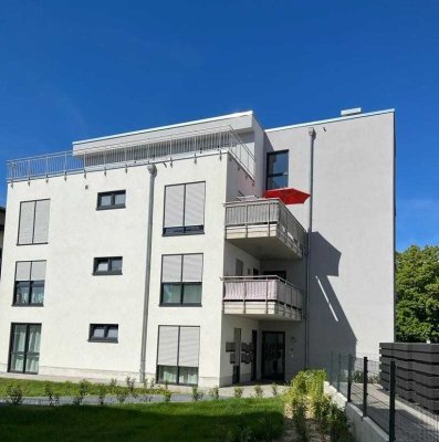 Helle, moderne Neubau Erdgeschosswohnung im Herzen von Asbach