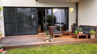 Provisionsfrei - Helle Split - Level-Wohnung mit Terrasse und Garten