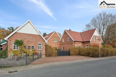 Exklusives Zweifamilienhaus + Nebengebäudeschuppen in absoluter Top-Lage