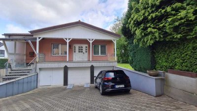 Eingezäuntes Grundstück - grenzenloses Glück!