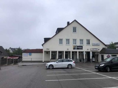 Attraktive 4-Zimmer-Wohnung mit Loggia und 2 Tiefgaragenstellplätzen in Burgthann