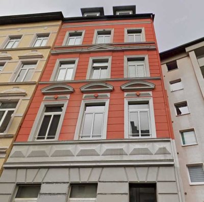 Schöne renovierte Dachgeschoss-Wohnung, 2er WG geeignet, neben der RWTH, bezugsfertig