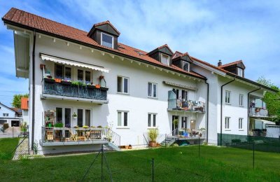 Provisionsfrei! Vermietete 2-Zimmer DG-Wohnung *Dach, Heizung neu usw.* Anfangsrendite 3,15%!