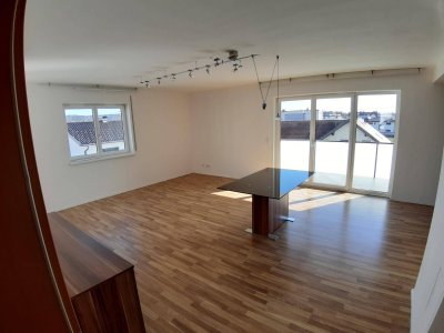 Provisionsfrei!! Attraktive 3-Raum-Wohnung mit Einbauküche und Balkon in Mattighofen