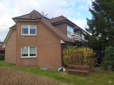 JÄMLITZ: Gemütliche 2-Zimmer-Wohnung im 1.OG mit Laminatboden und Dusche