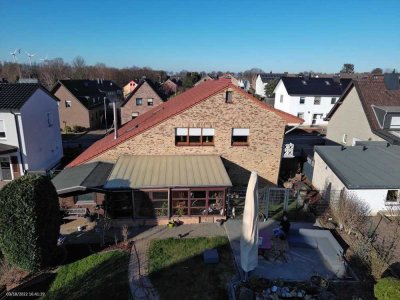 100% bezugsfrei! EFH mit ELW/ Mehrgenerationen Haus. Freistehend, Provisionsfrei