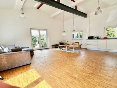 Kernsarniertes Loft im Dreikönigenviertel, 3 Zimmer mit großer Terrasse