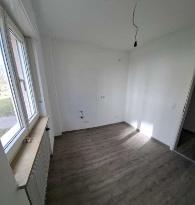 Nimm mich! Interessante 2-Zimmer-Wohnung mit Balkon!