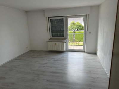 gepfl. Wohnung mit Balkon