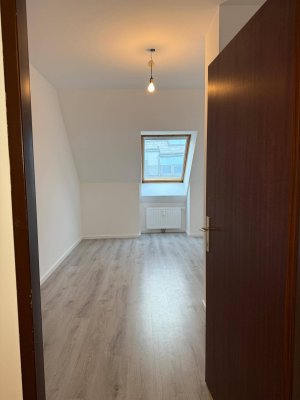 Helle 4-Zimmer-Dachgeschosswohnung in Wien Ottakring