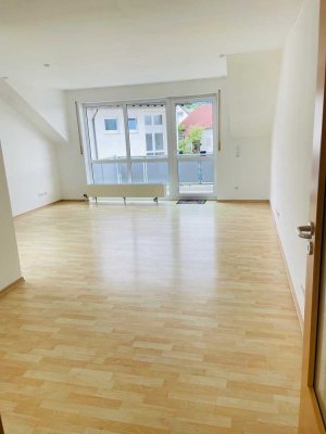 Freundliche 3,5 Zimmer Wohnung