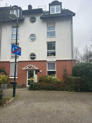 Privat! Verkaufe  attraktive 2-Zi.-Wohnung, Düsseldorf Lörick, mit großem Balkon