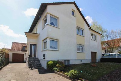 Großzügig. Vielseitig. Familienfreundlich – Ihr 2-Familienhaus mit Entwicklungspotenzial