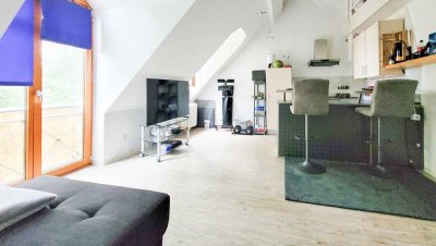 Kirchturm in Sicht – Charmante Maisonette im Grünen!