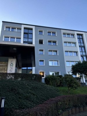 Geschmackvolle 3-Raum-Wohnung (ohne Möbel) mit Balkon in Mülheim an der Ruhr + Garage
