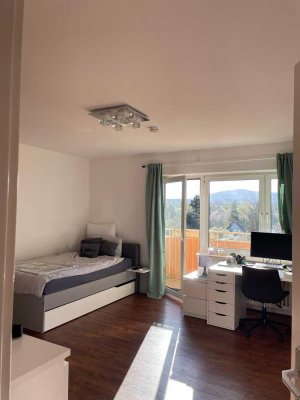 Exklusive 1-Raum-Wohnung mit Blick auf den Feldberg in Bad Homburg vor der Höhe