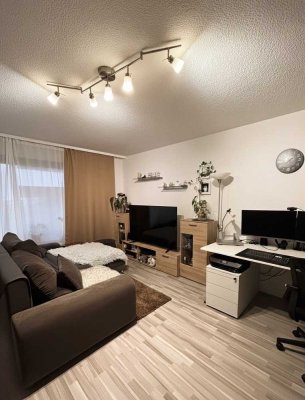 Nach Sanierung: stilvolle 3-Zimmer-Wohnung mit Terrasse in Schwaikheim.