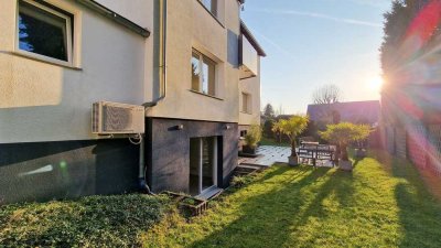Saniertes Zweifamilienhaus in beliebter Lage von Ratingen-Hösel