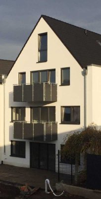 stilvolle 5-Zimmer-Maisonette-Wohnung in Düsseldorf, mit Balkon