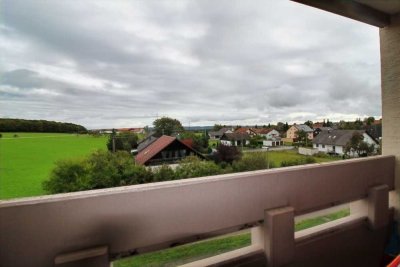 Kernsaniert und modern: Helle Eigentumswohnung mit zwei Balkonen in Winterlingen