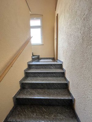 Helle 3-Raum-Dachgeschoss-Wohnung mit EBK