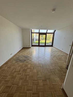 Stilvolle 5-Raum-Maisonette-Wohnung mit Garten und Einbauküche in Braunschweig