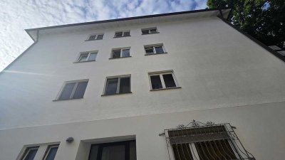 HOME SWEET HOME ! 3-Zi.-ETW (Balkon, EBK, Stellplatz, . . .)